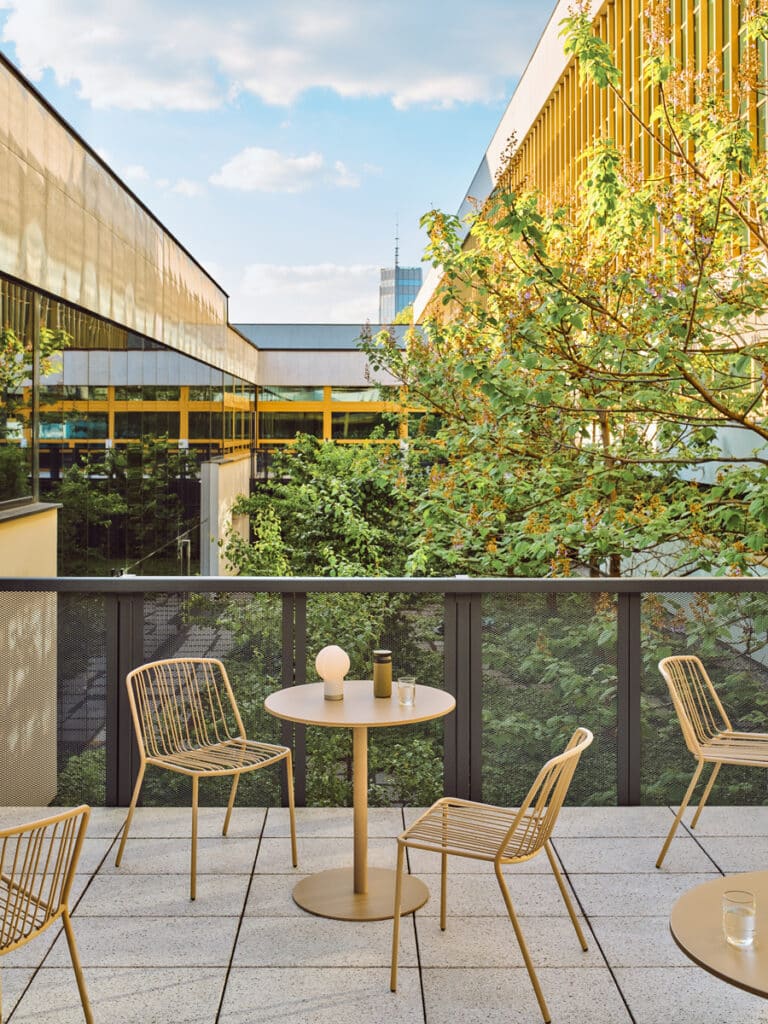 Udendørsstol Bris – bibliotekanarodowa