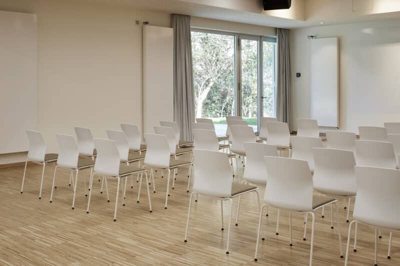 Kabi Chair - 4 Legs - Image 5