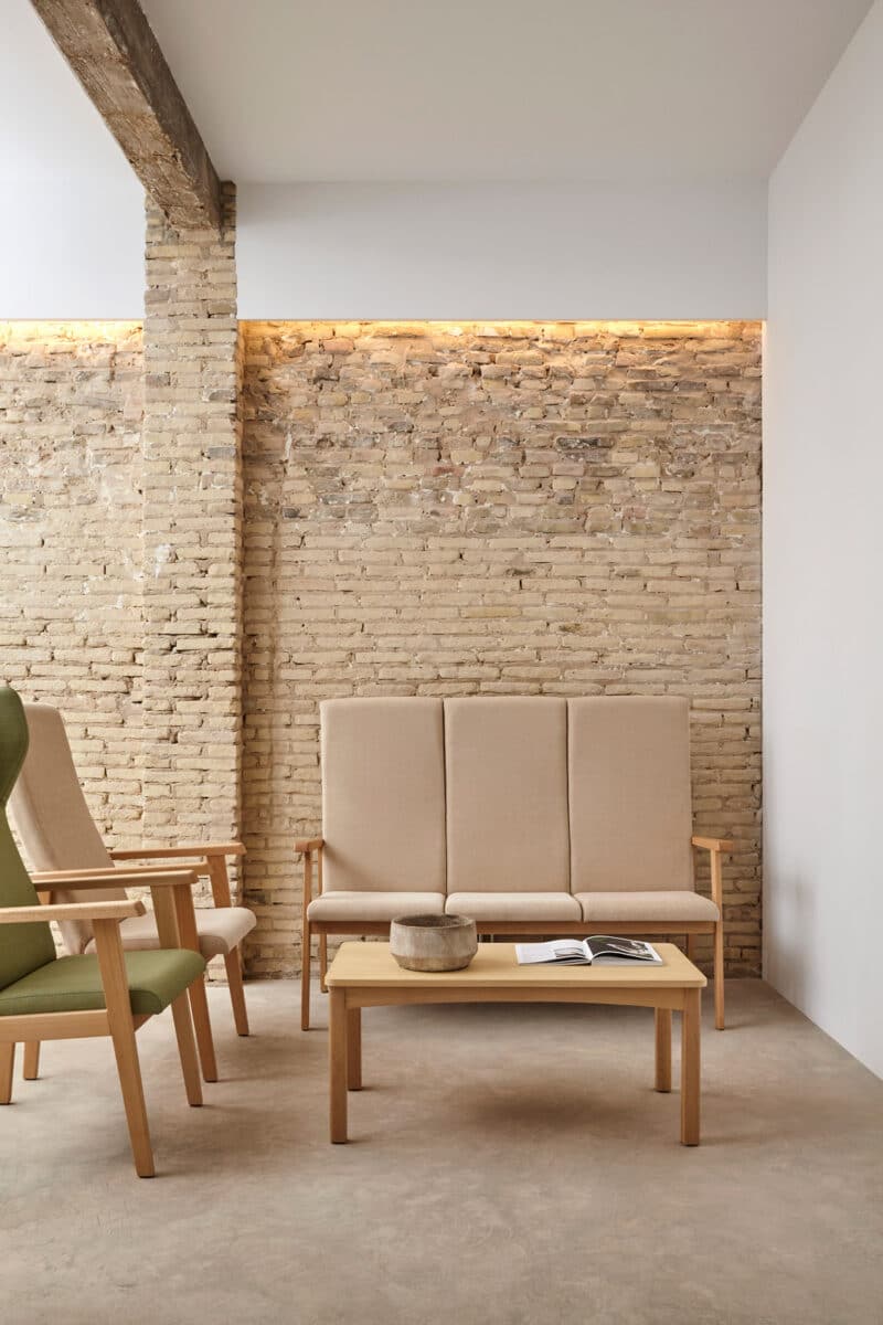 Eric Table - Waiting room - Billede 2