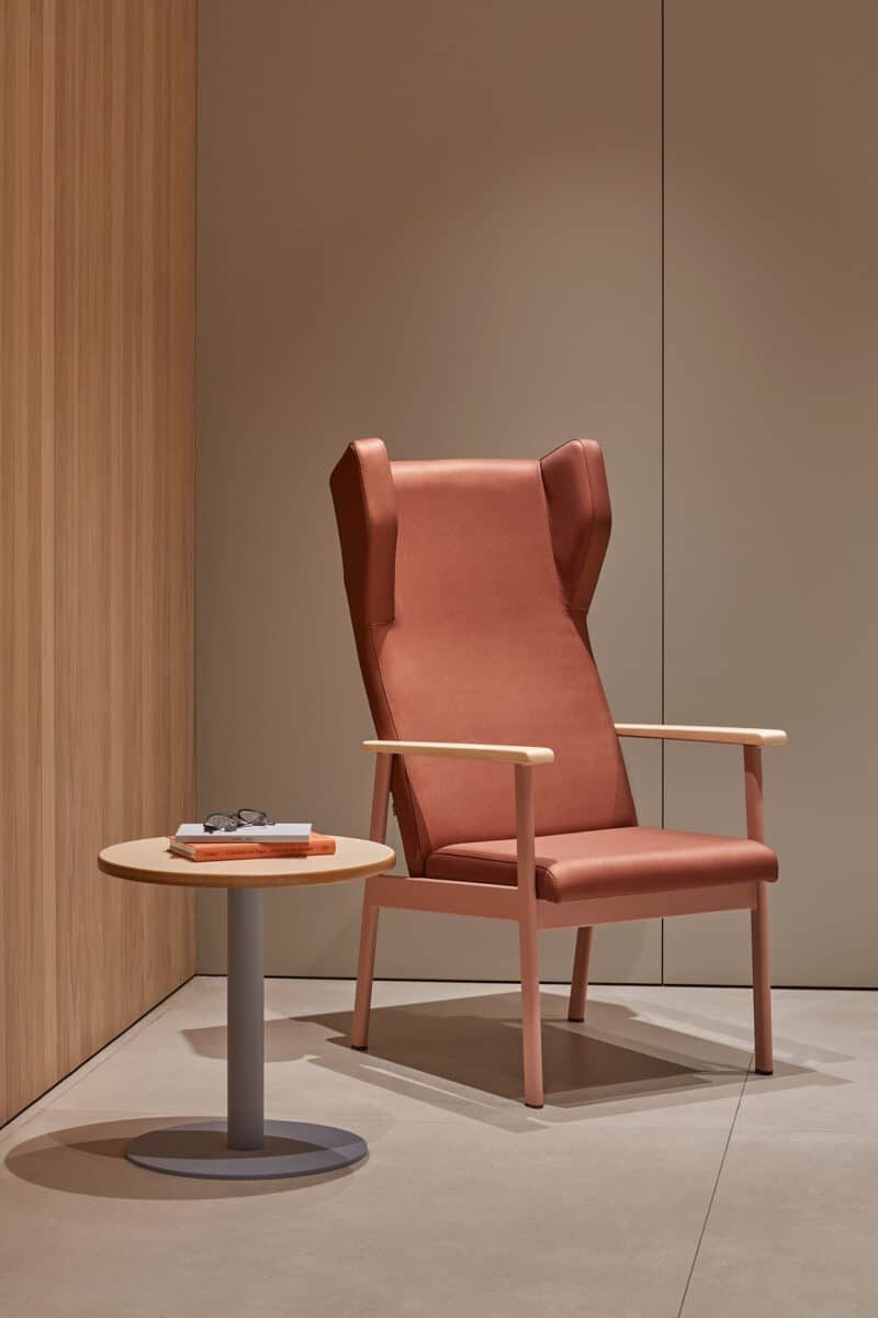 Rodas Arm Chair - High Backrest