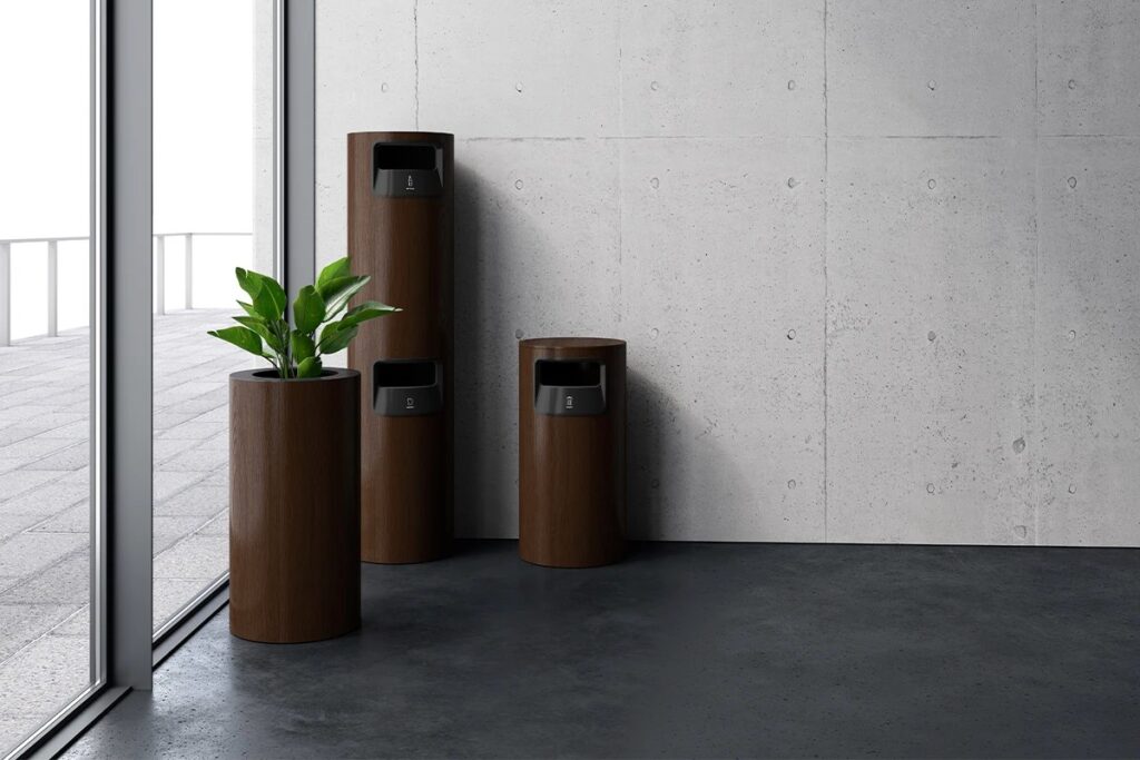 Affaldsstation Etage i mokka, to tårne med plante