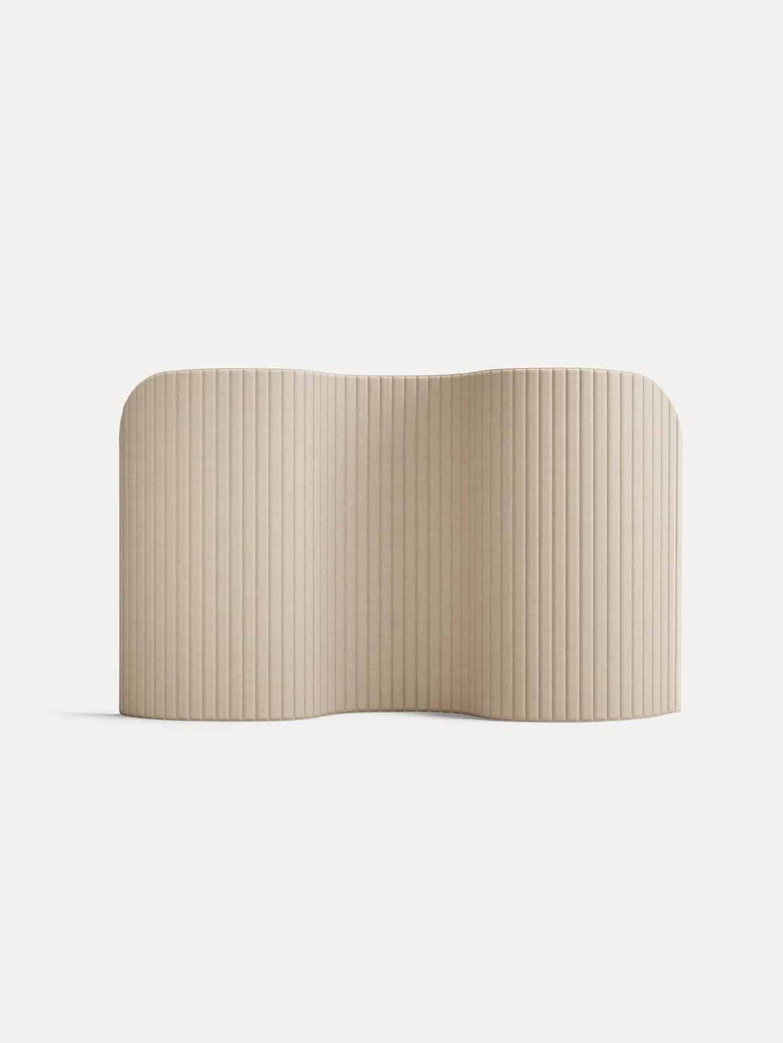 Gulvskærm Focus i beige med buet form
