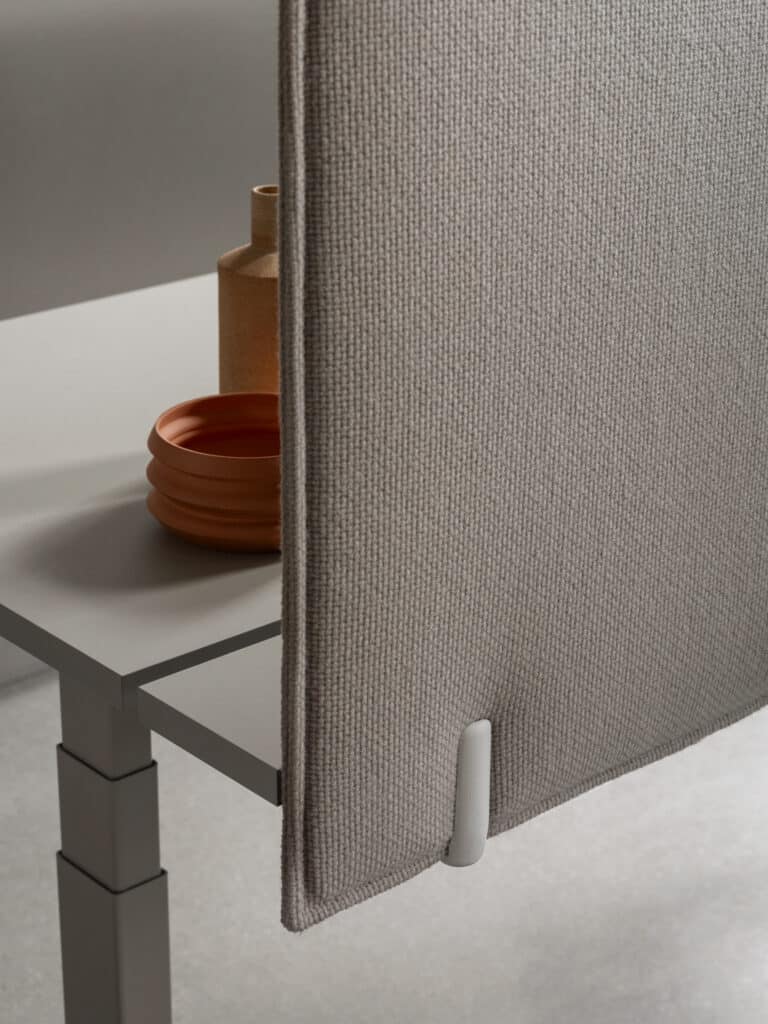 Bordskærm Hinge detalje ved skrivebord